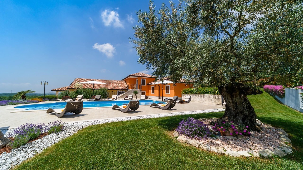 Photo of Outdoor in Materada