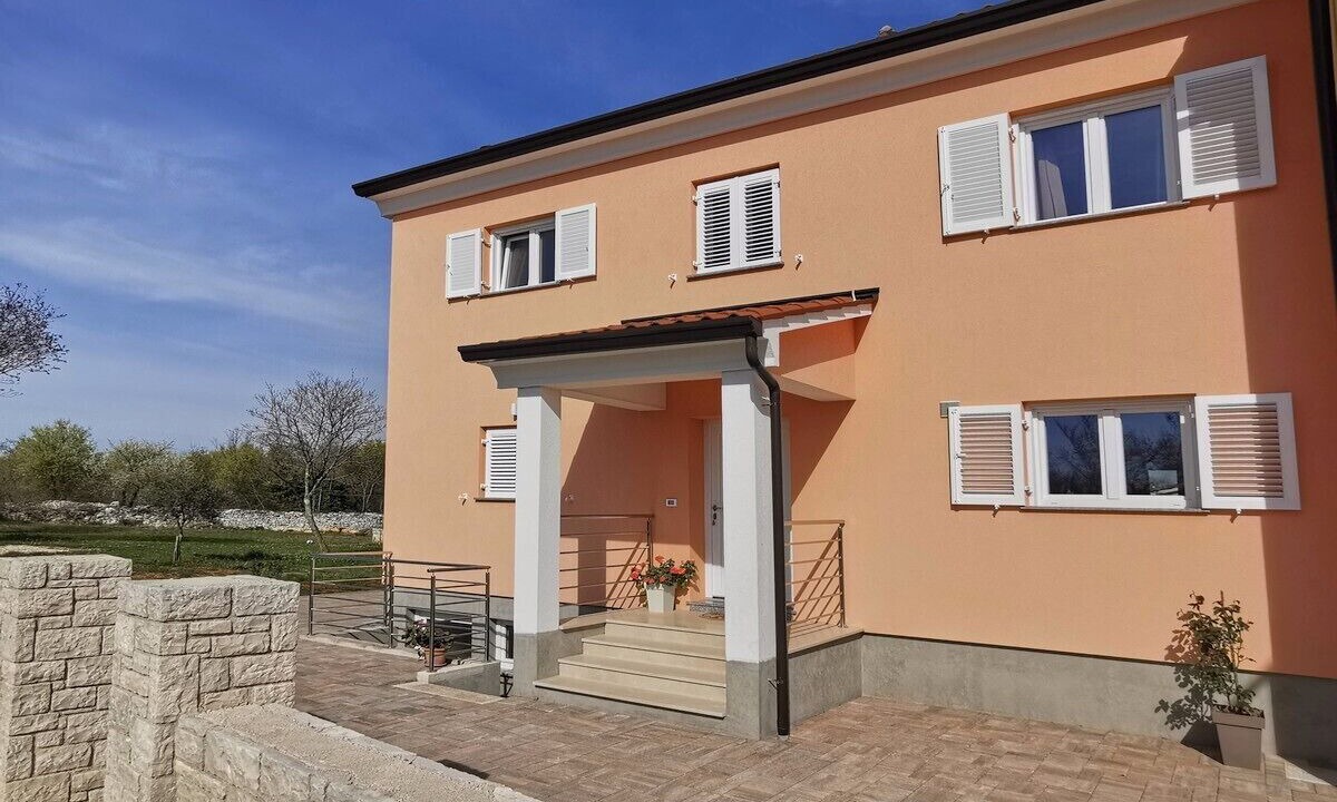 Photo of Outdoor in Bale