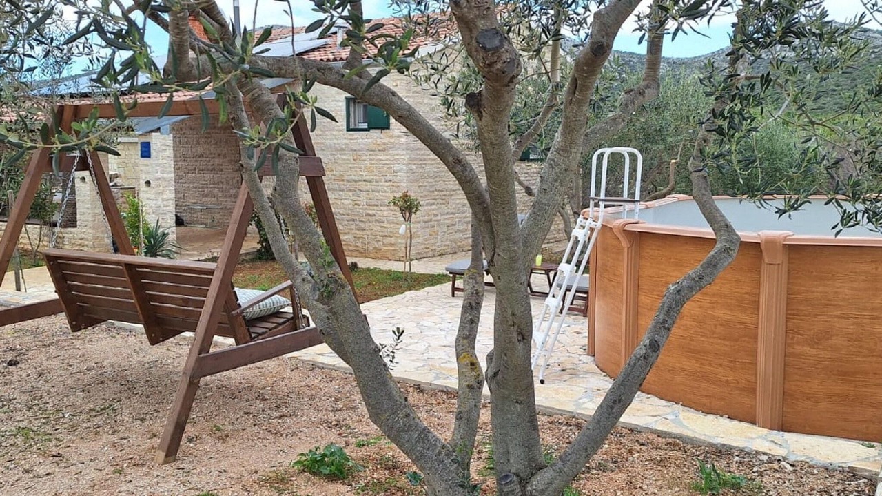 Photo of Outdoor in Pakostane