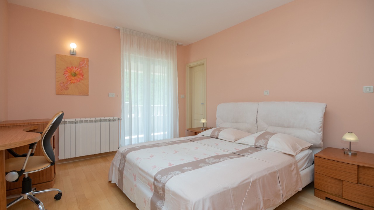 Photo of Bedroom in Seget
