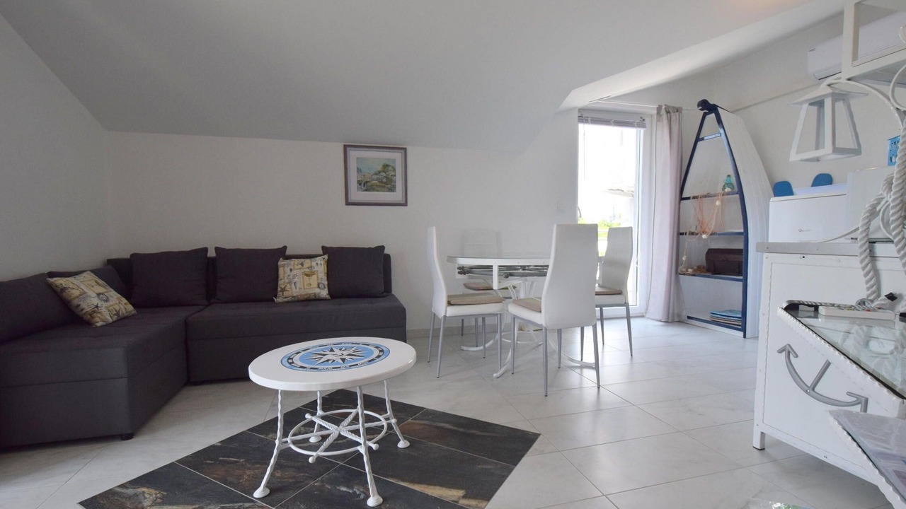 Photo of Livingroom in Gabonjin