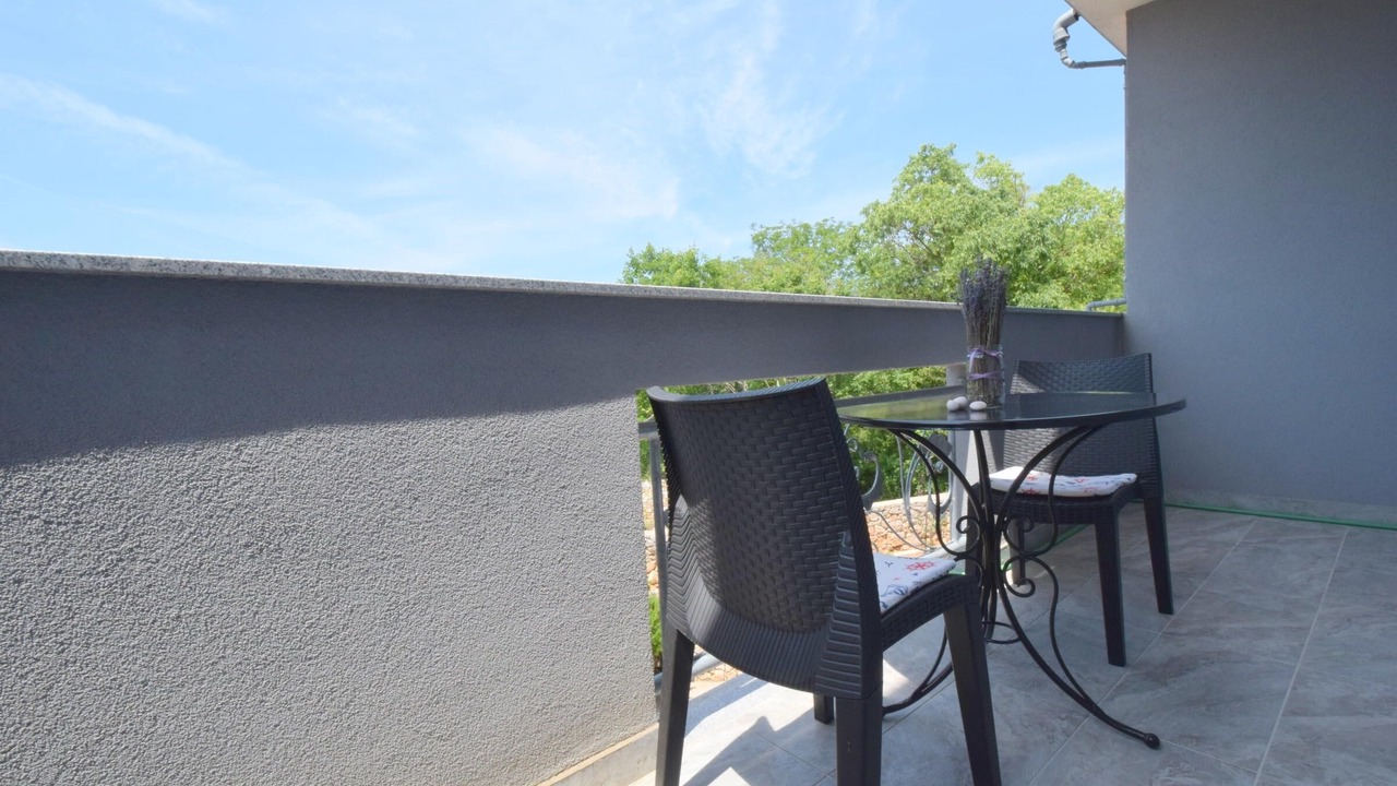 Photo of Patio Balcony in Gabonjin