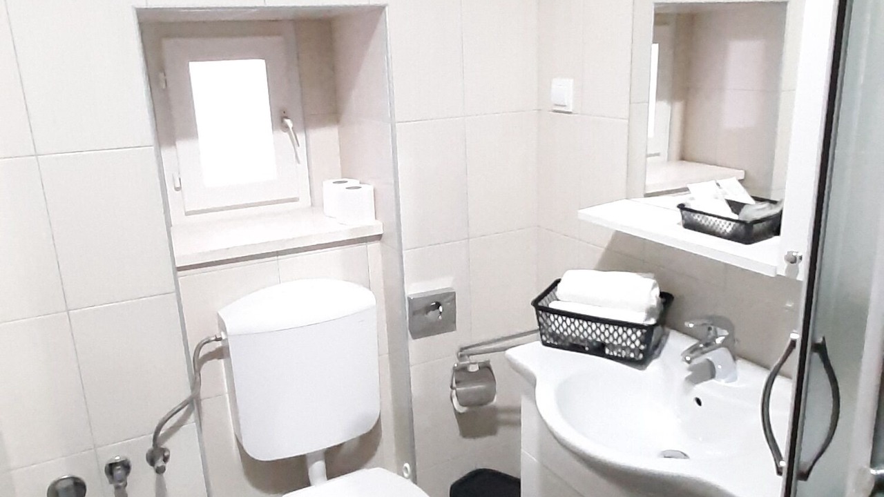 Photo of Bathroom in Gornji Kono