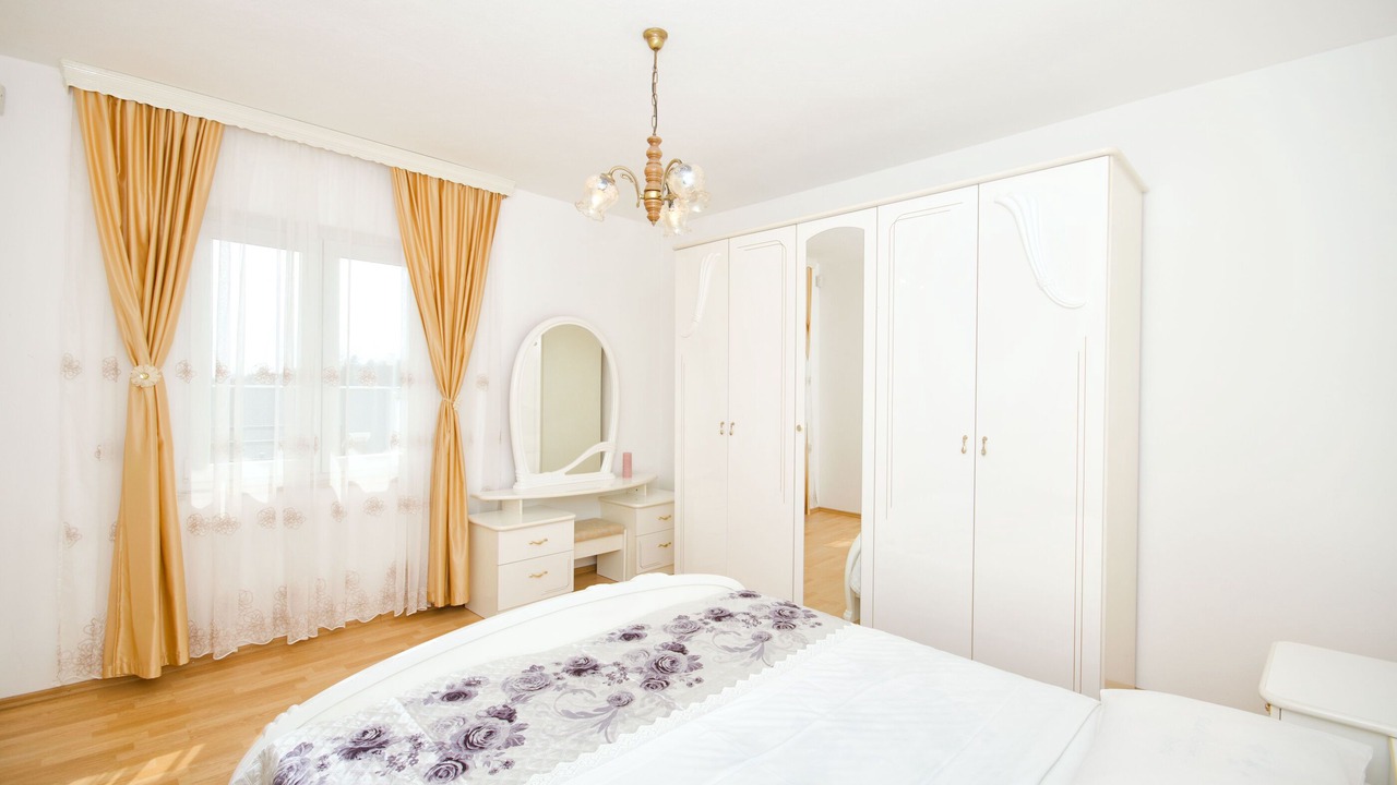 Photo of Bedroom in Neoric