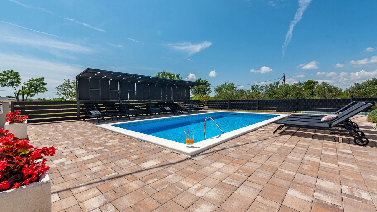 Photo of Outdoor in Pristeg