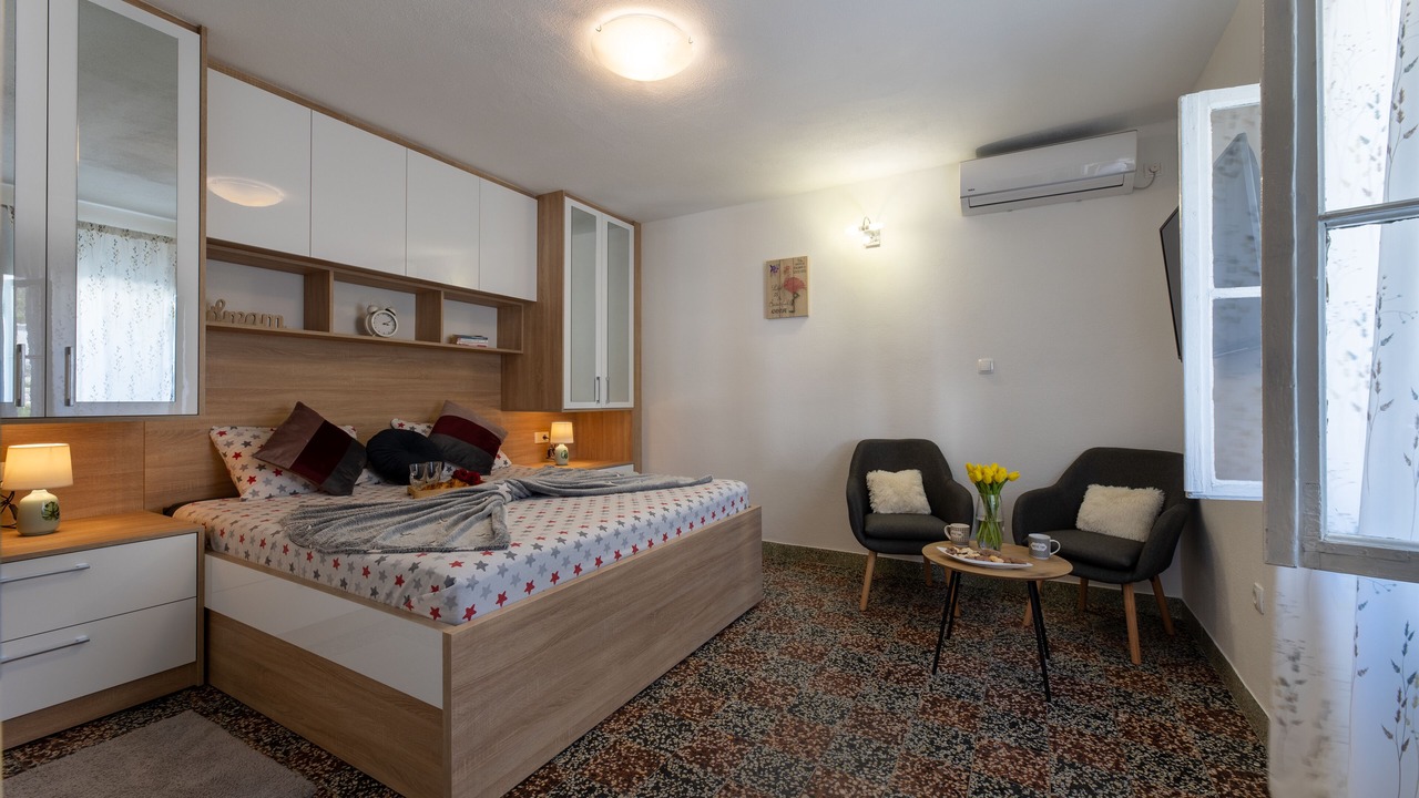 Photo of Bedroom in Seget