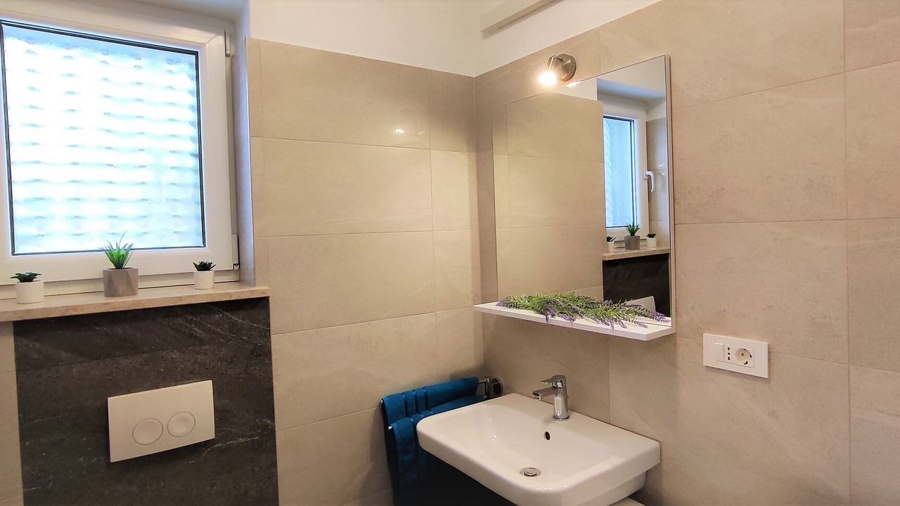 Photo of Bathroom in Bakar
