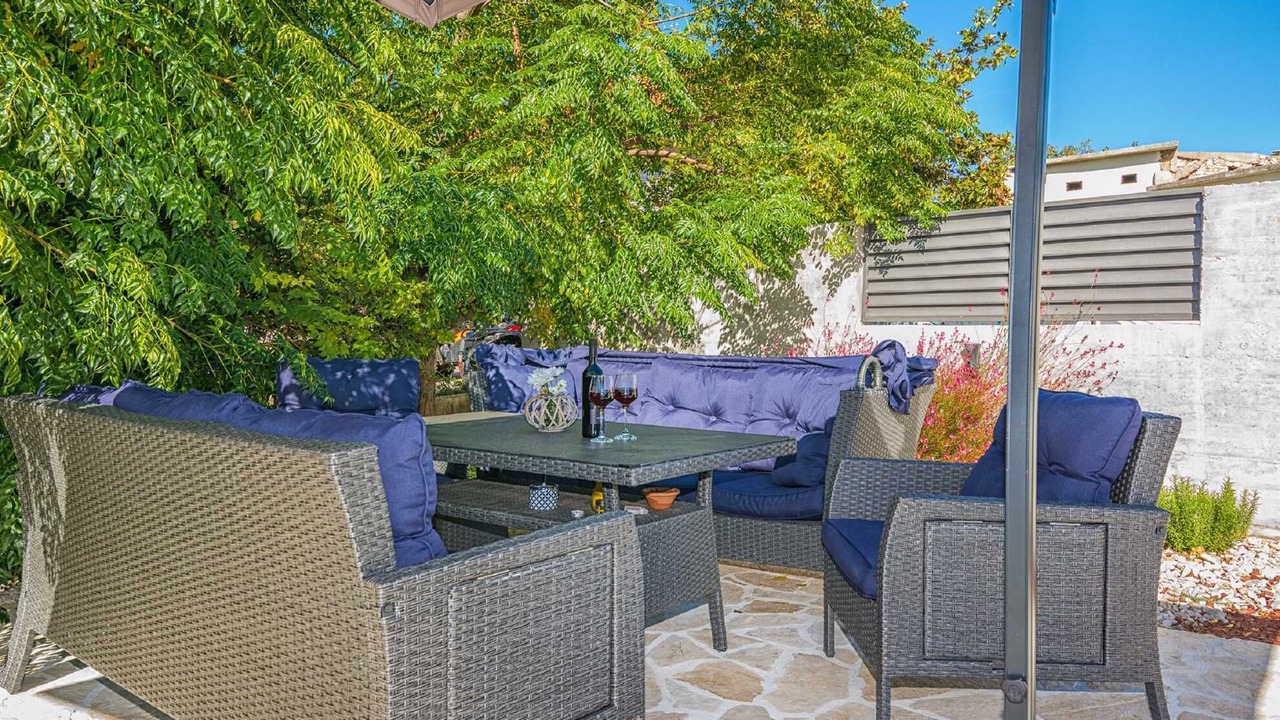 Photo of Outdoor in Smilcic