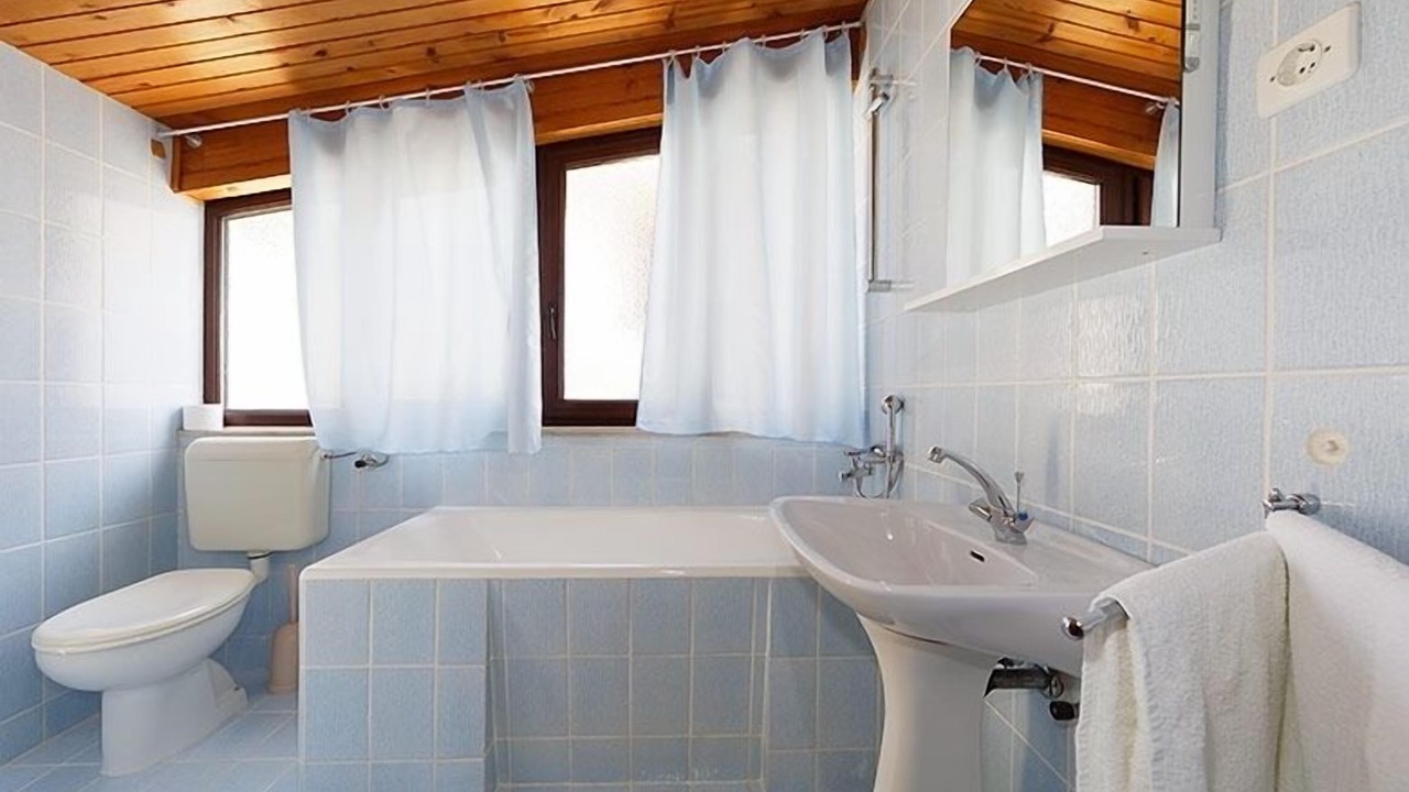 Photo of Bathroom in Brela