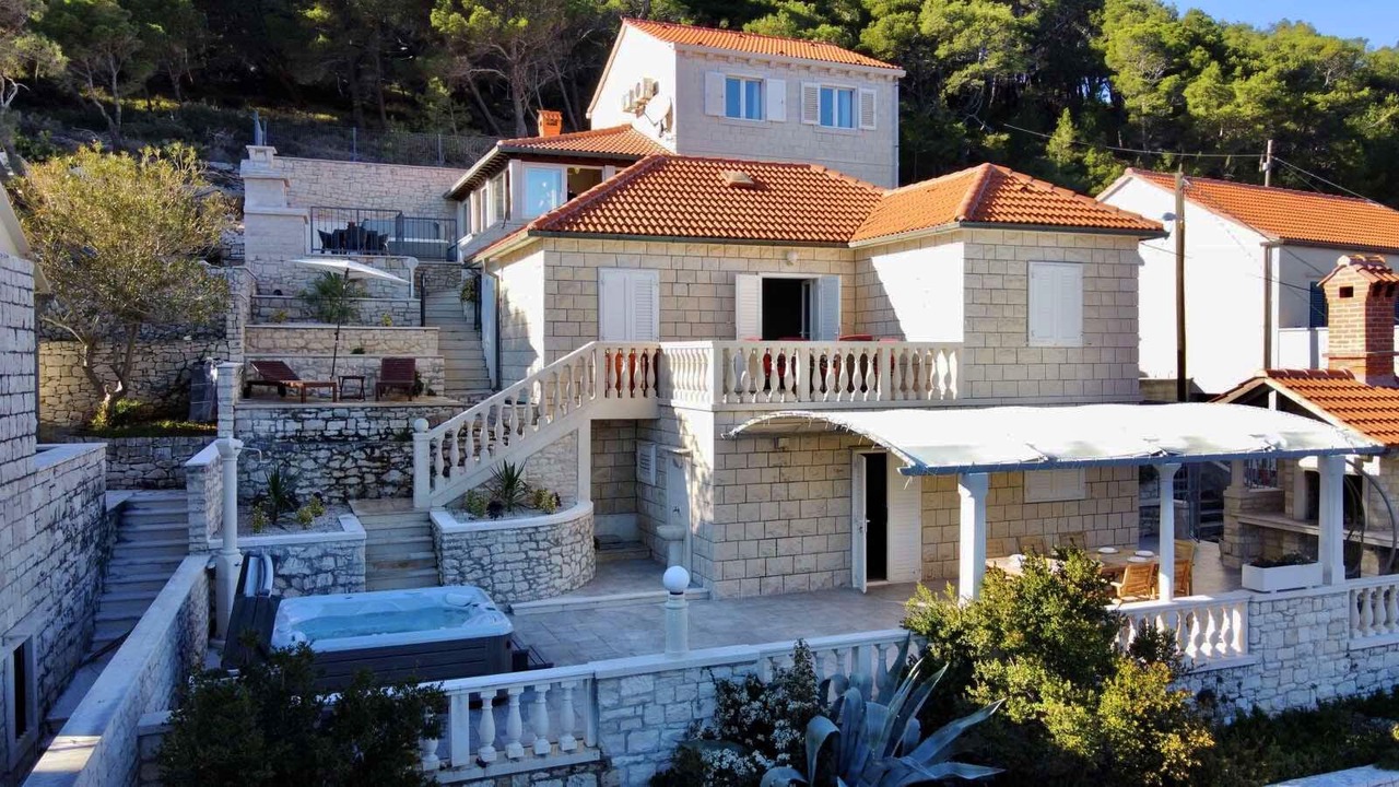 Photo of Outdoor in Pucisca