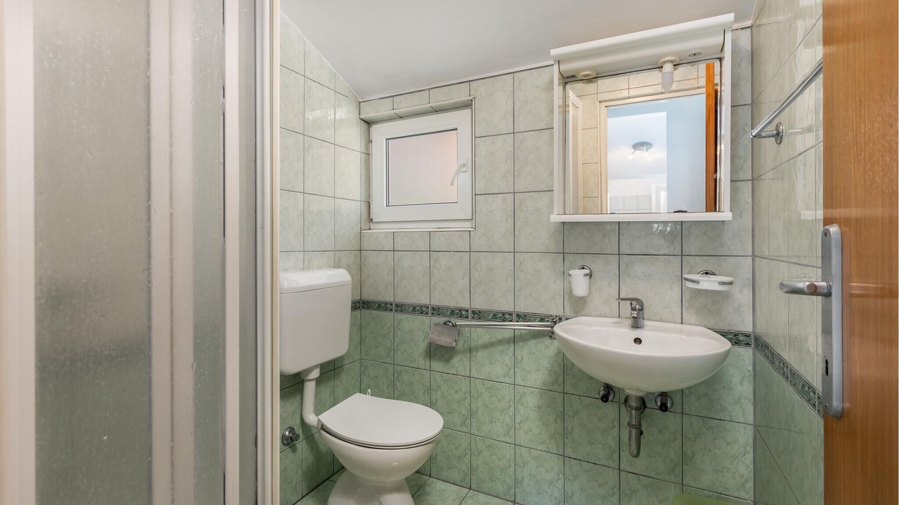 Photo of Bathroom in Rab