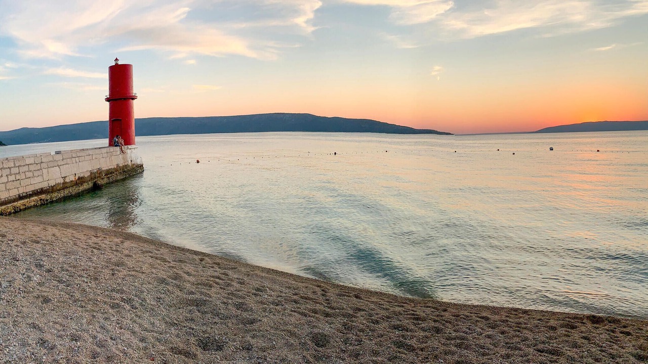 Photo of Others in Cres