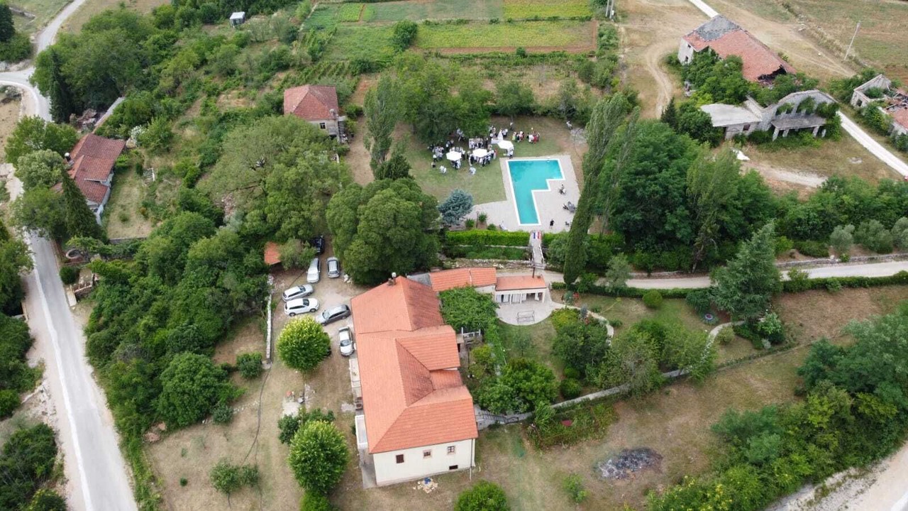 Photo of Outdoor in Trn