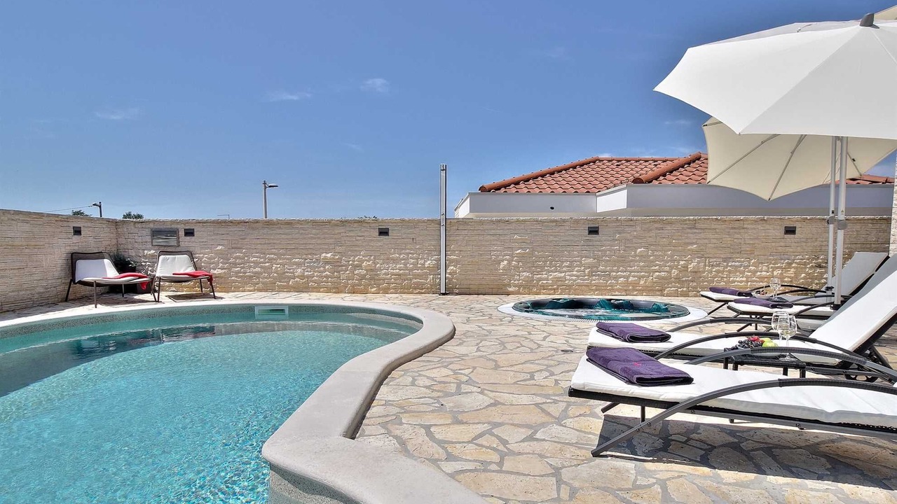 Photo of Outdoor in Finida