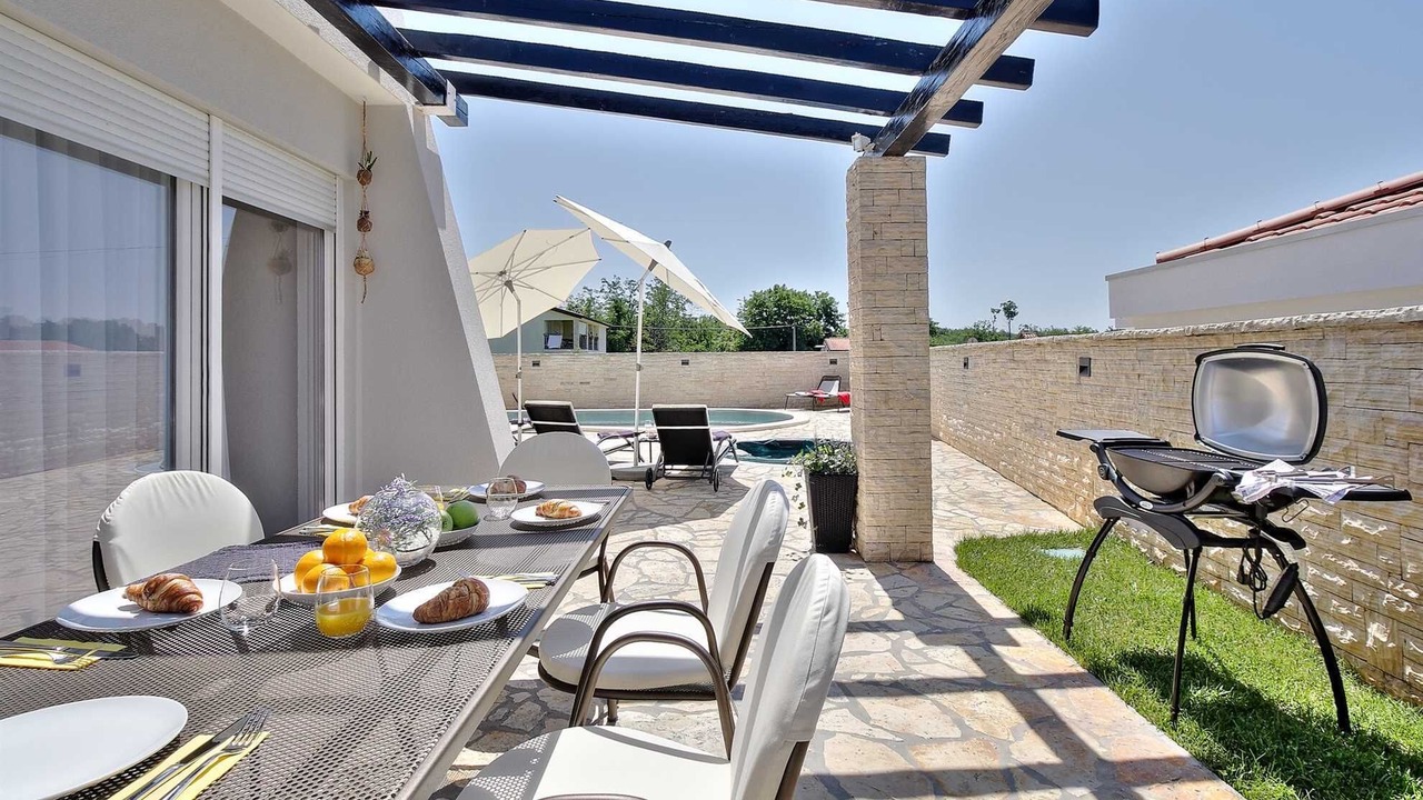 Photo of Outdoor in Finida