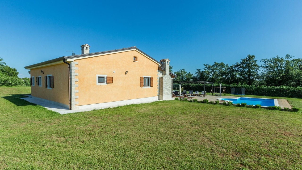 Photo of Outdoor in Munci