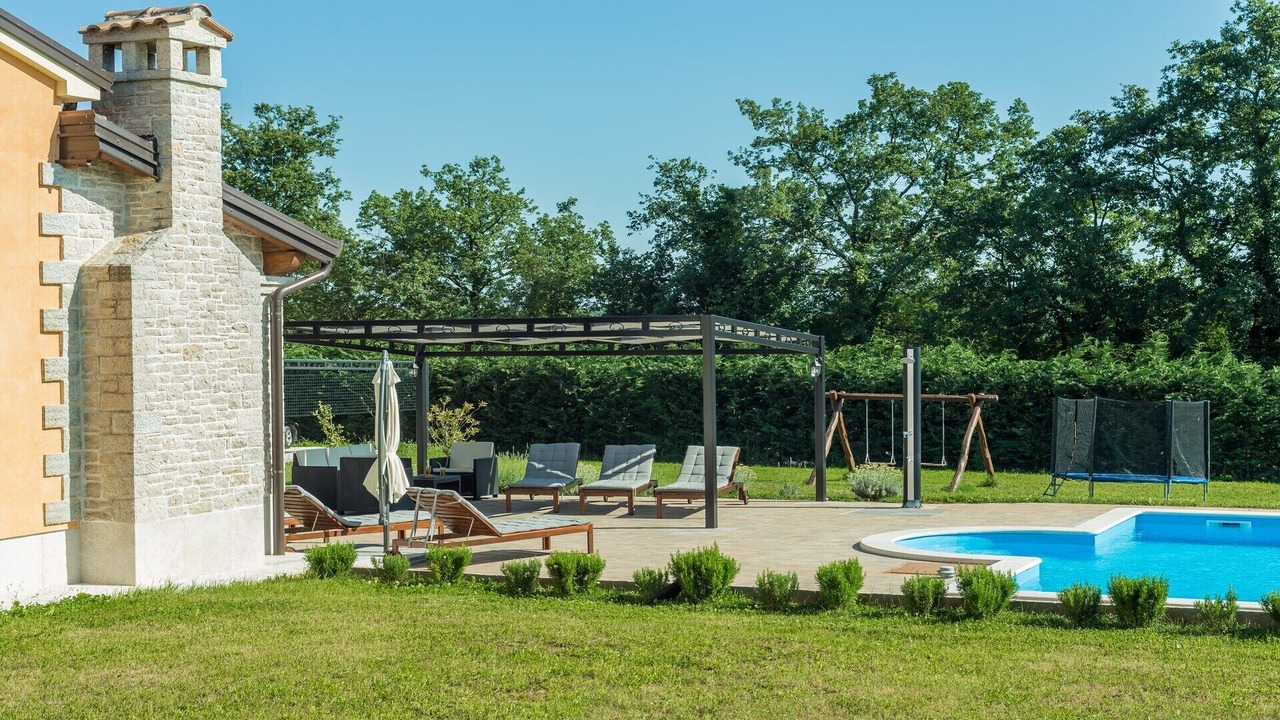 Photo of Outdoor in Munci