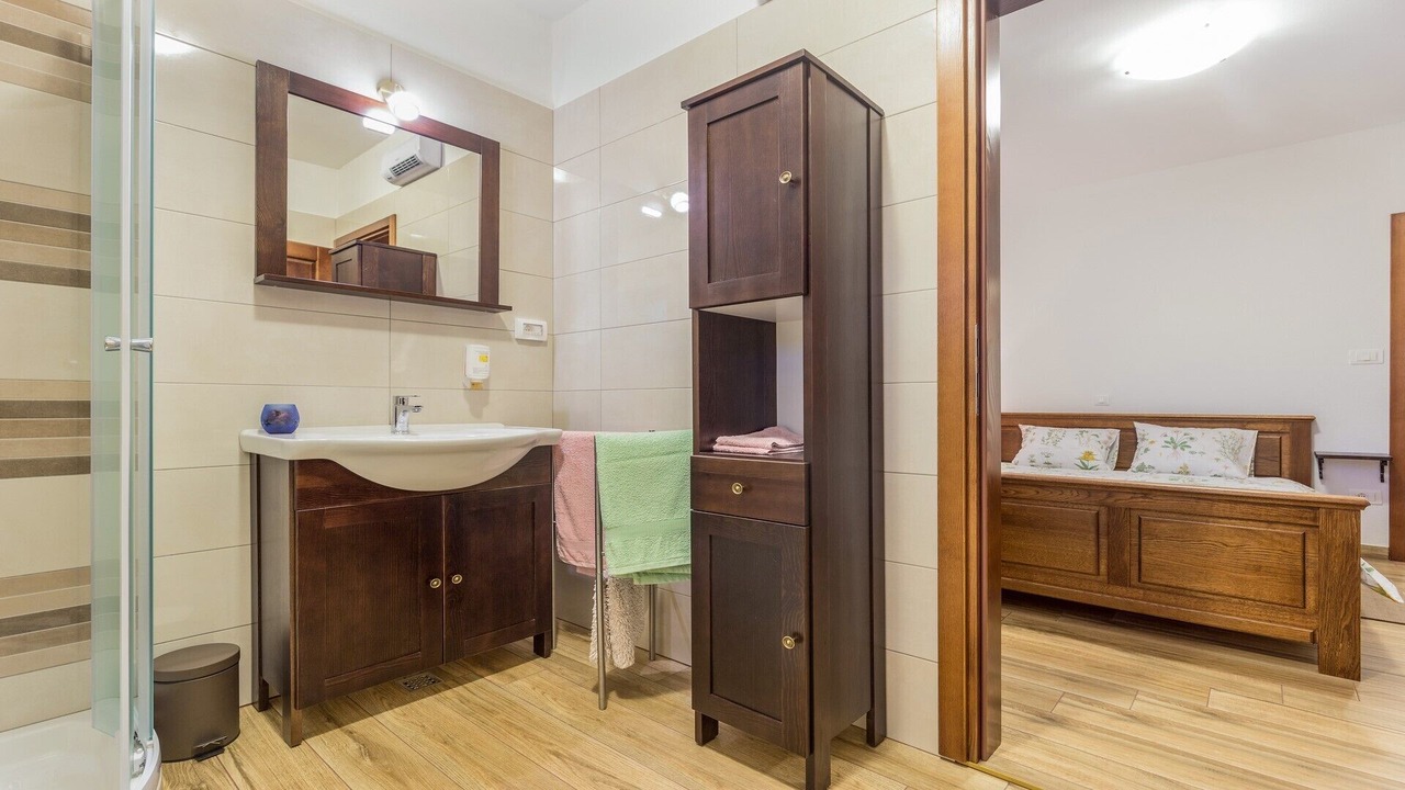 Photo of Bathroom in Munci