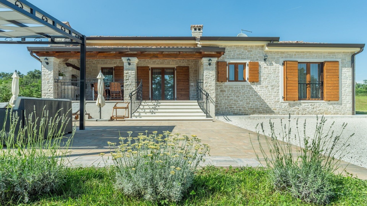 Photo of Outdoor in Munci