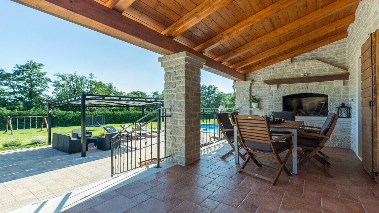 Photo of Outdoor in Munci