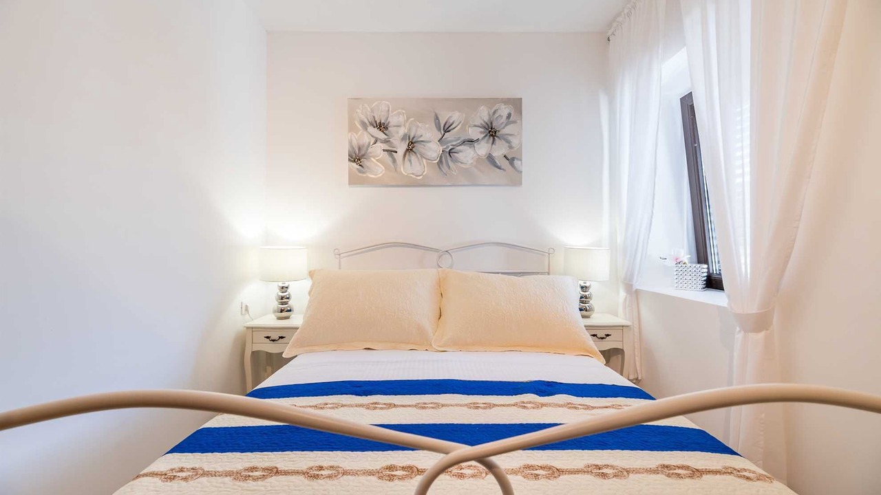 Photo of Bedroom in Baska