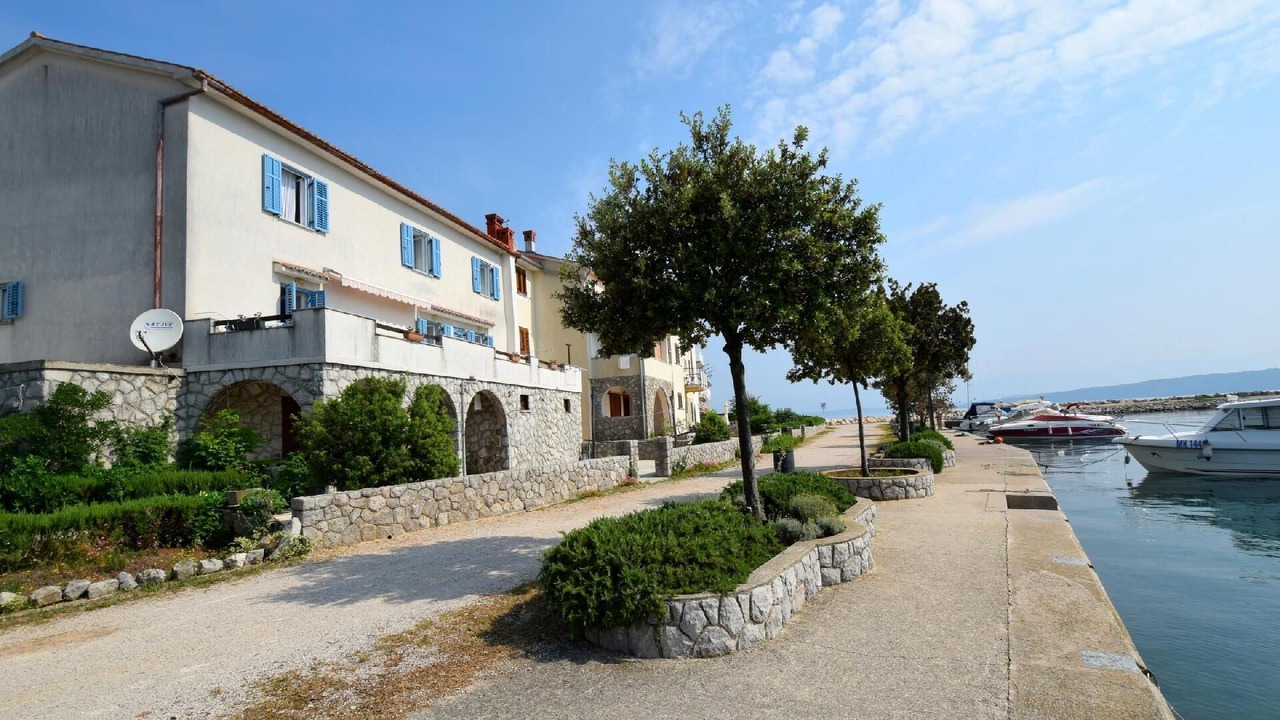 Photo of Outdoor in Porat