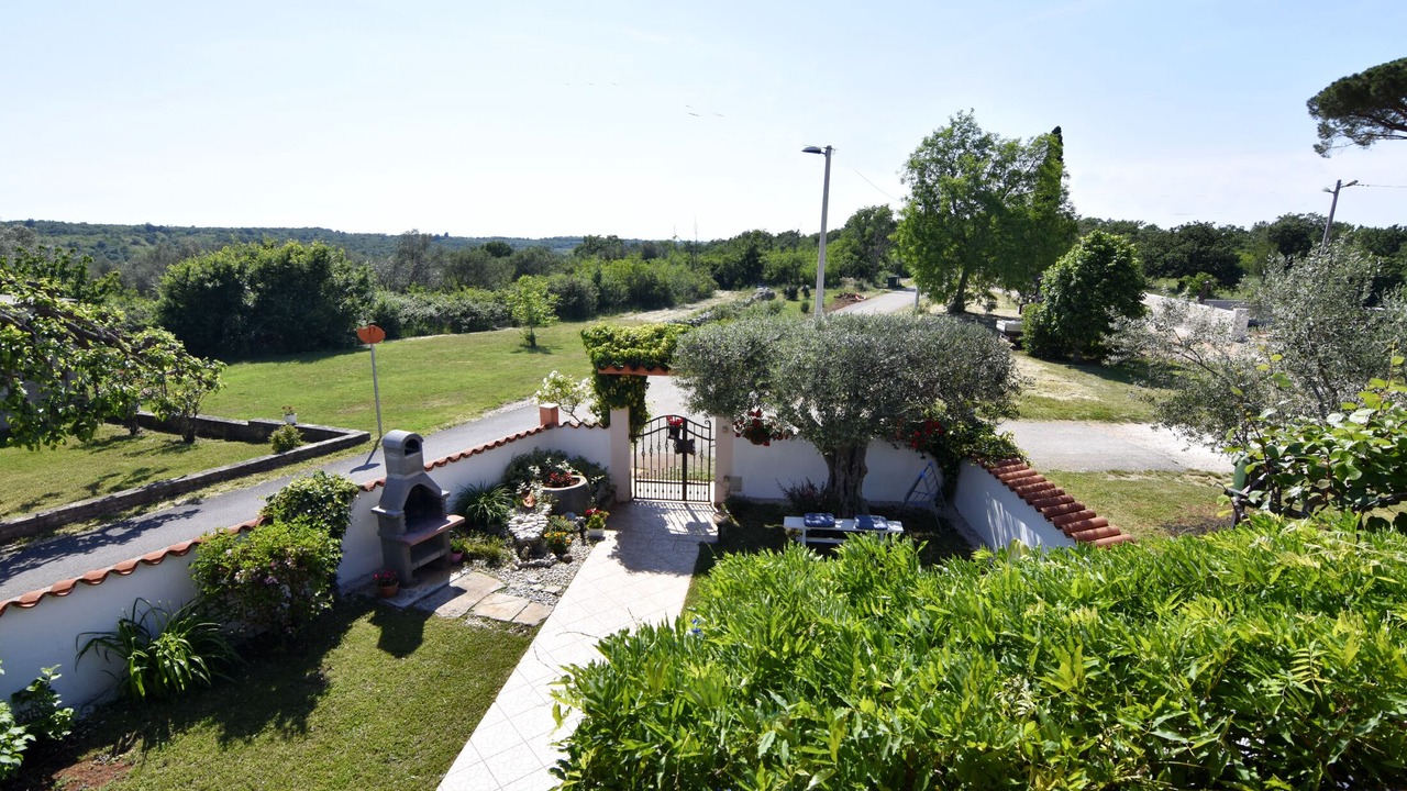 Photo of Patio Balcony in Radini
