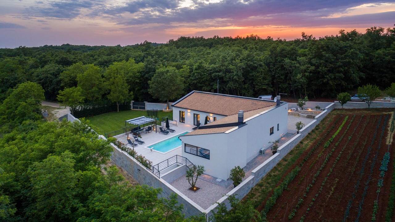 Photo of Outdoor in Zminj