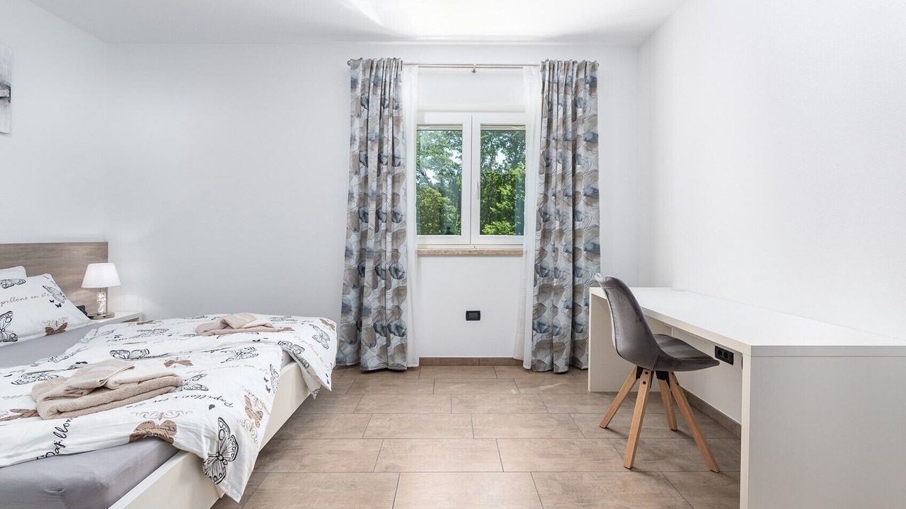 Photo of Bedroom in Heki