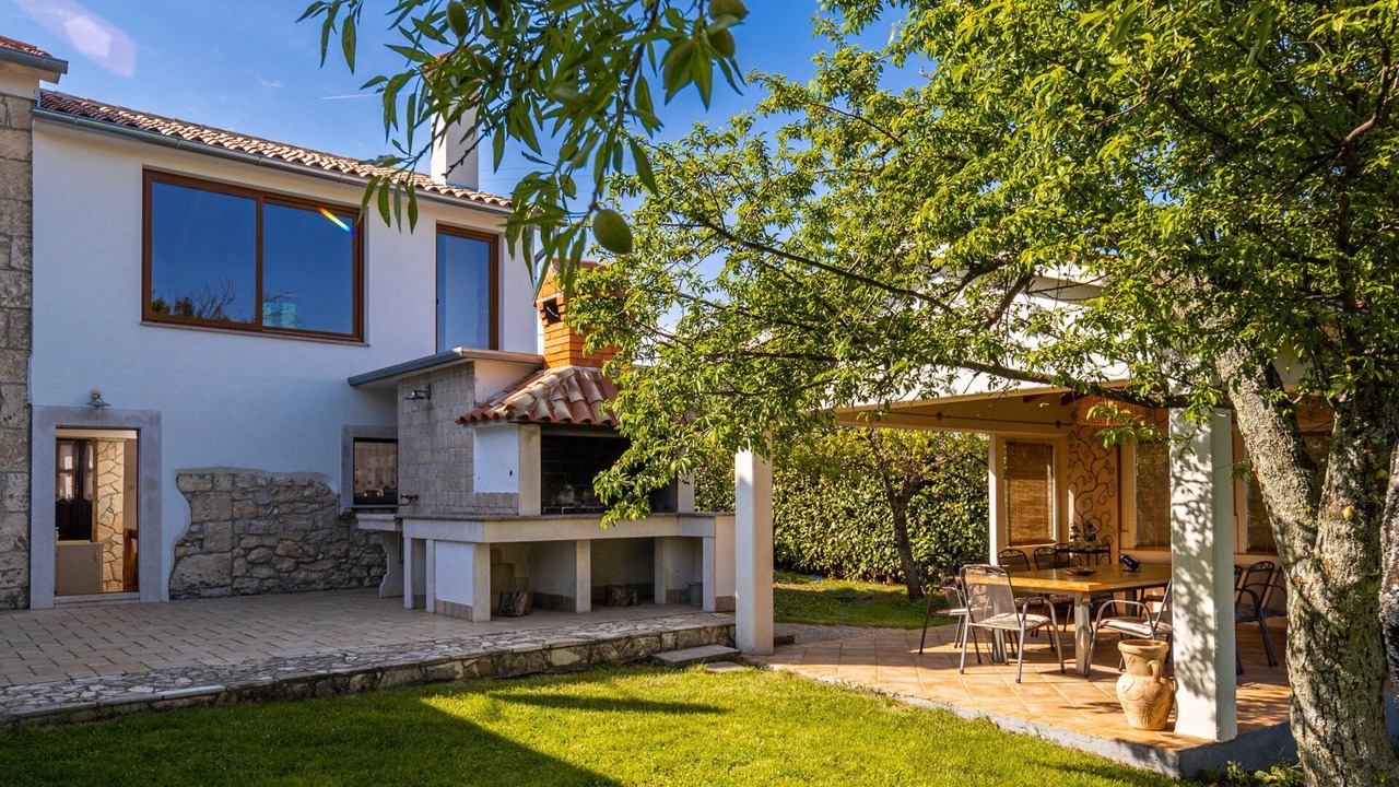 Photo of Outdoor in Nedescina