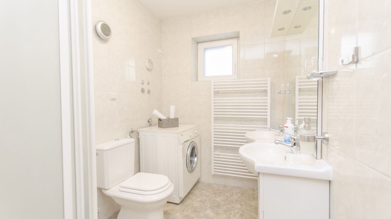 Photo of Bathroom in Meterize