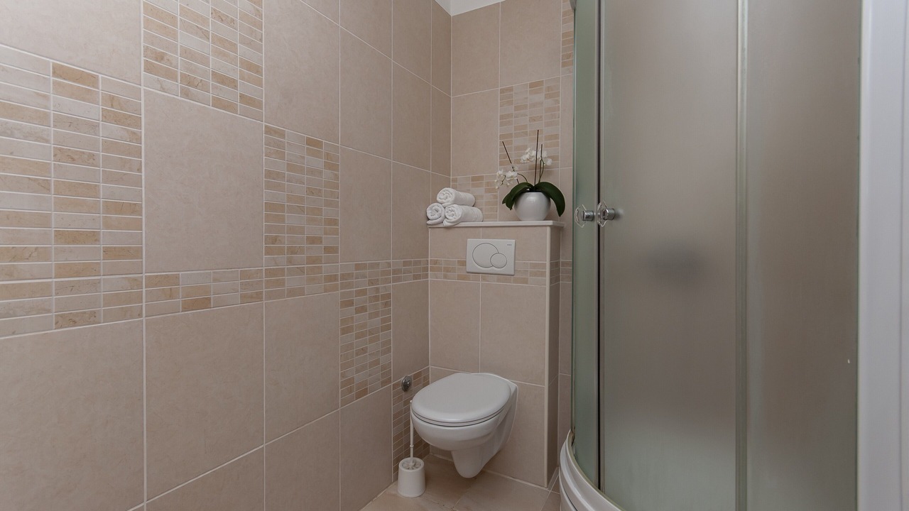 Photo of Bathroom in Slime