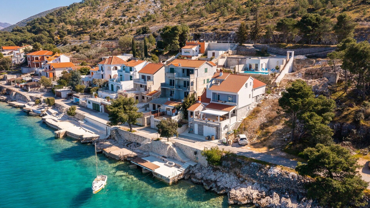 Photo of Outdoor in Grebastica