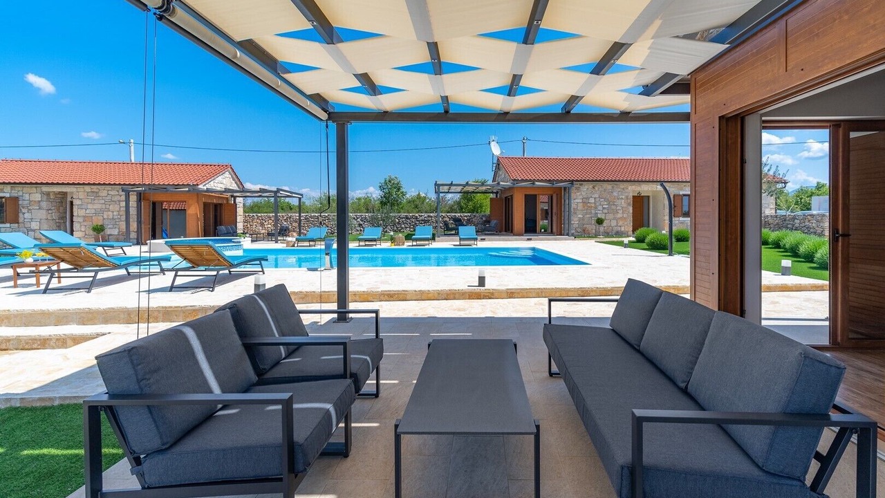 Photo of Outdoor in Oklaj