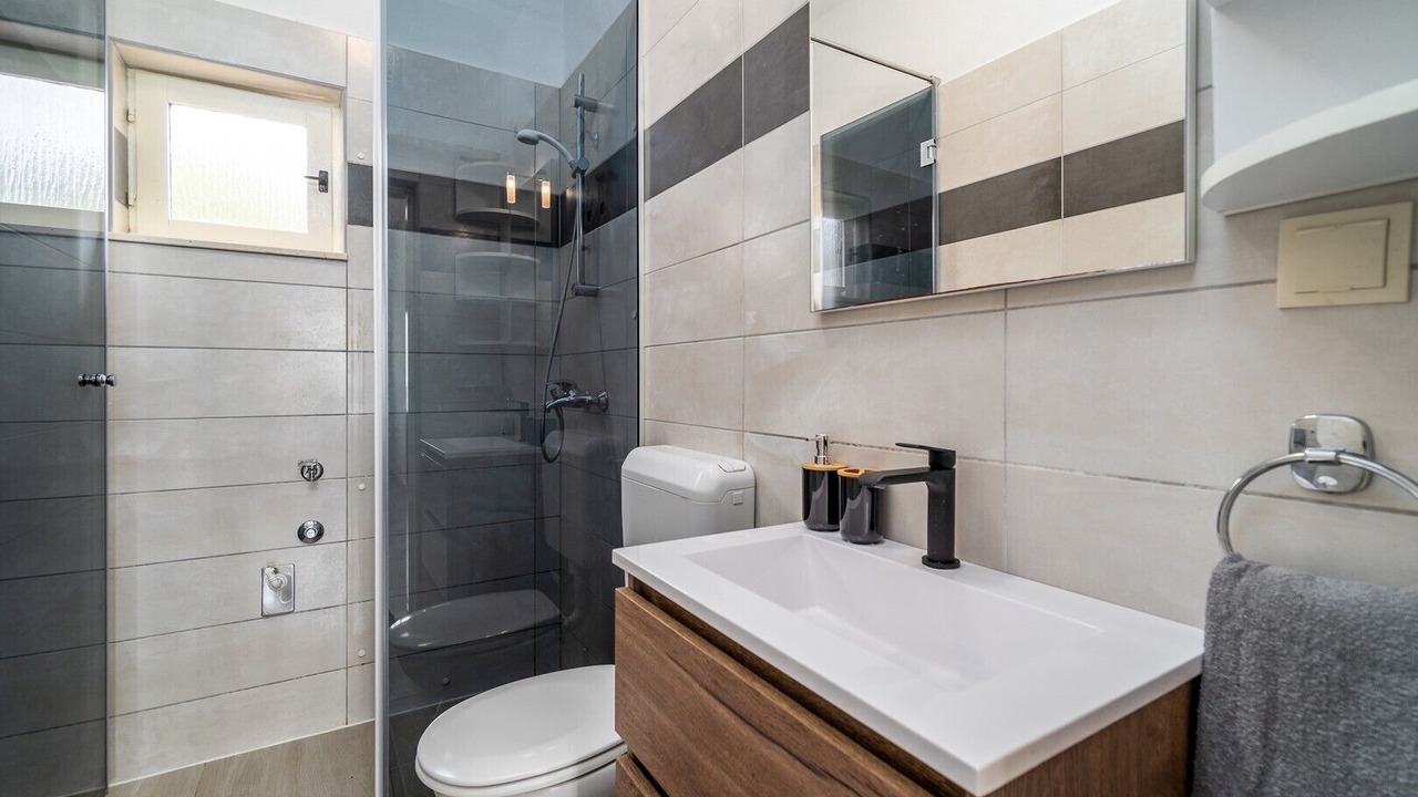 Photo of Bathroom in Marina