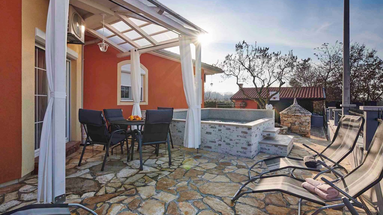 Photo of Outdoor in Finida