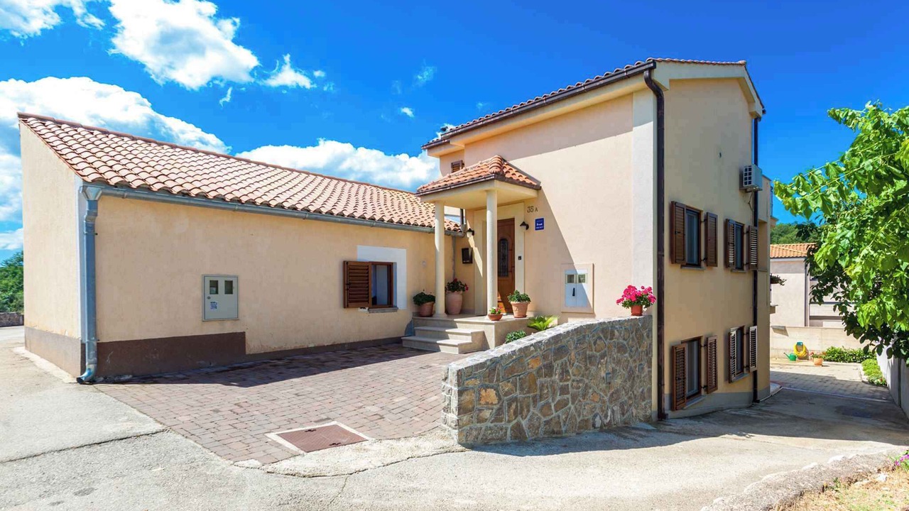 Photo of Outdoor in Porat