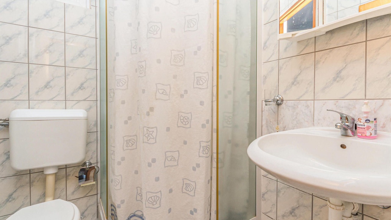 Photo of Bathroom in Kakma