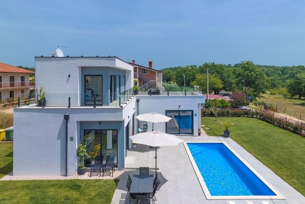 Photo of Outdoor in Fiorini