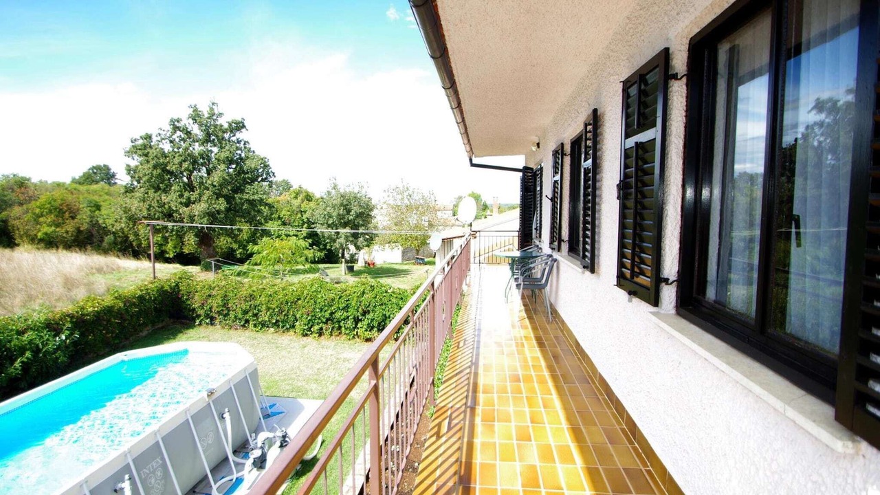 Photo of Patio Balcony in Sajini