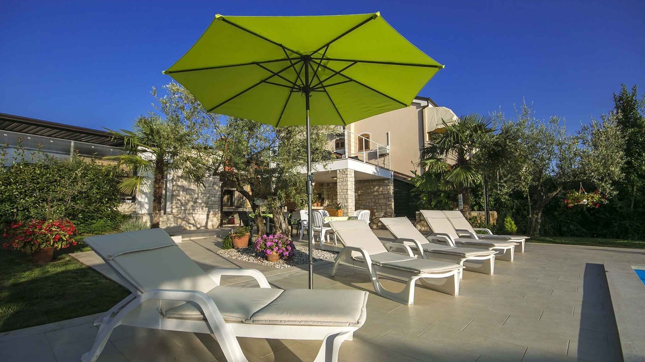 Photo of Patio Balcony in Mali Maj