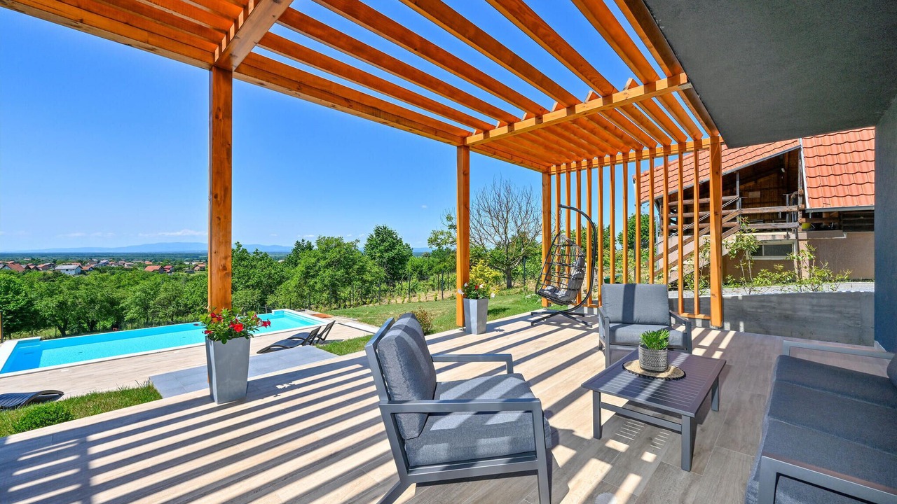 Photo of Patio Balcony in Klostar Ivanic