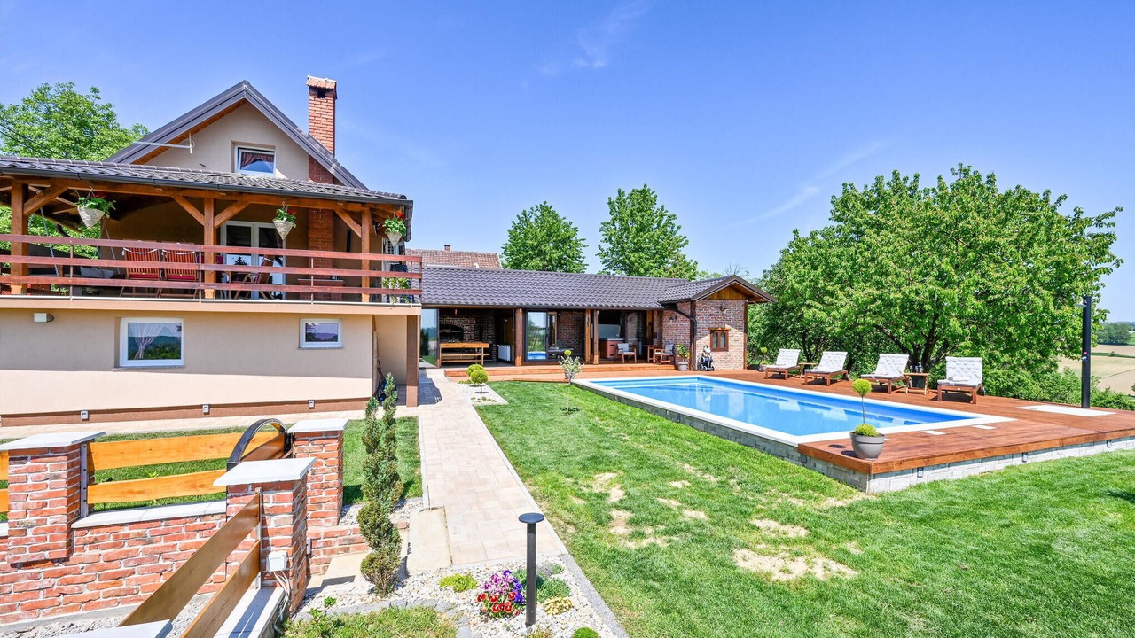 Photo of Outdoor in Kapela