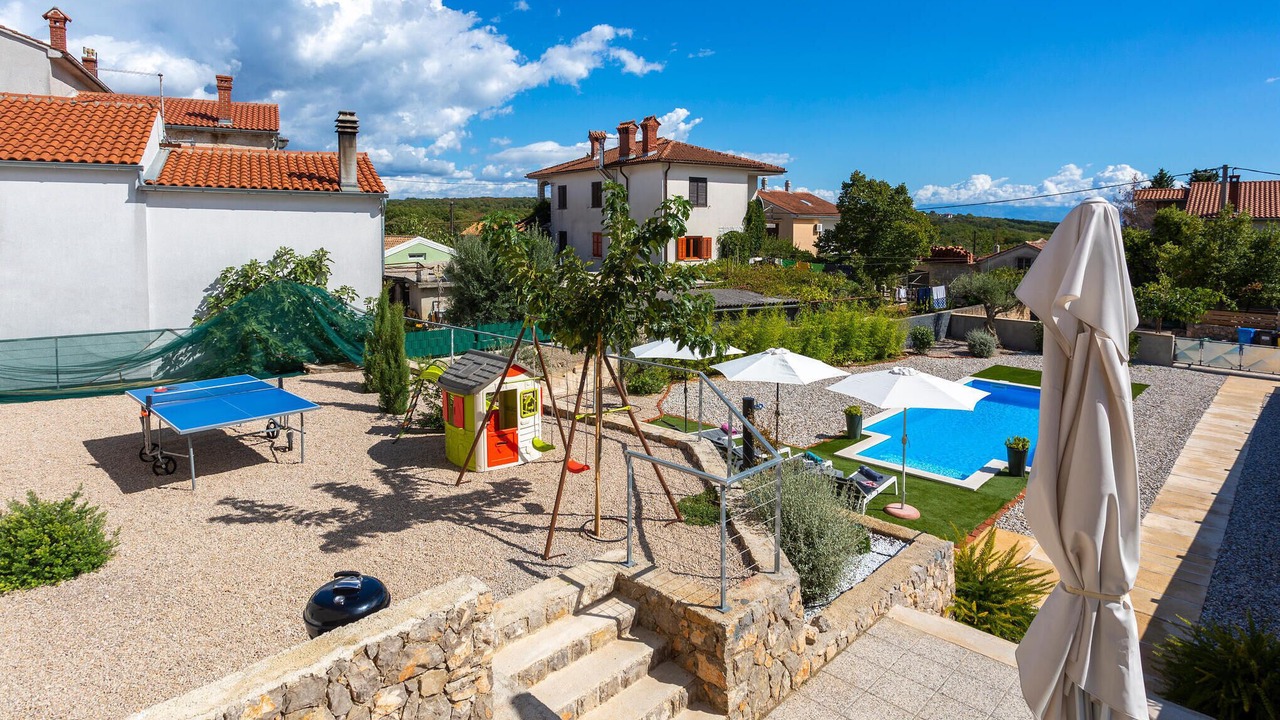 Photo of Outdoor in Brzac