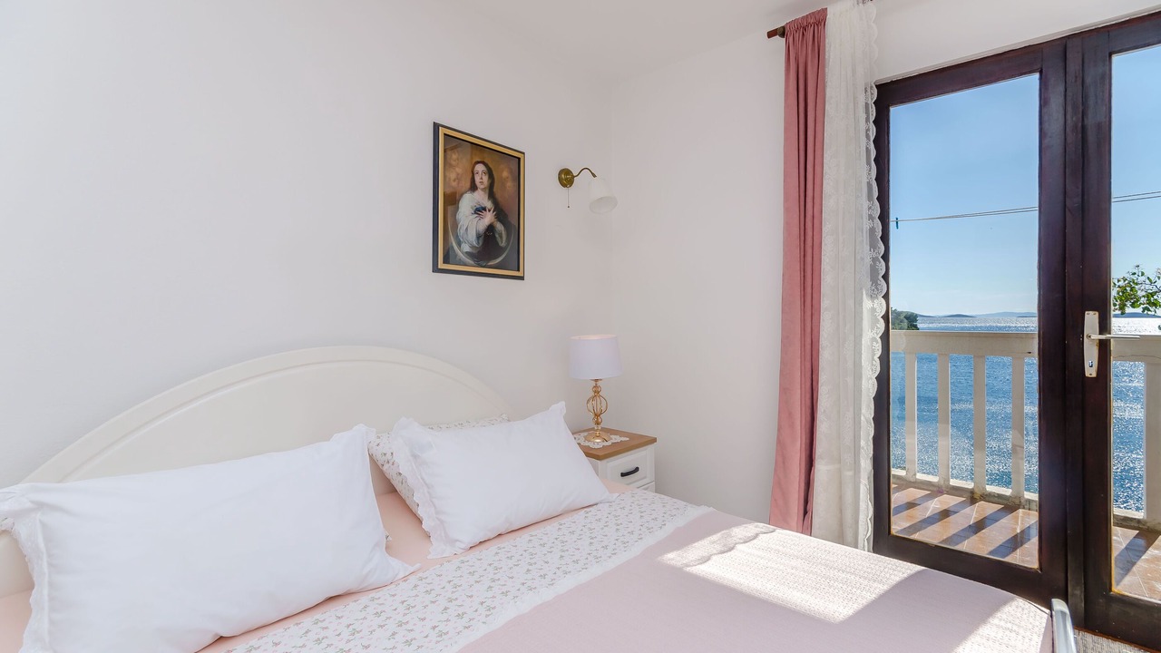 Photo of Bedroom in Okrug Donji