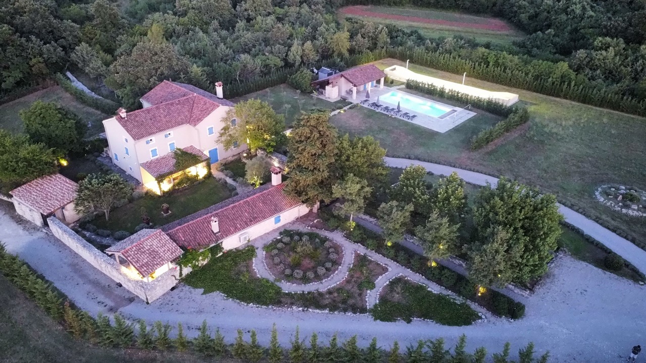 Photo of Outdoor in Cabrunici