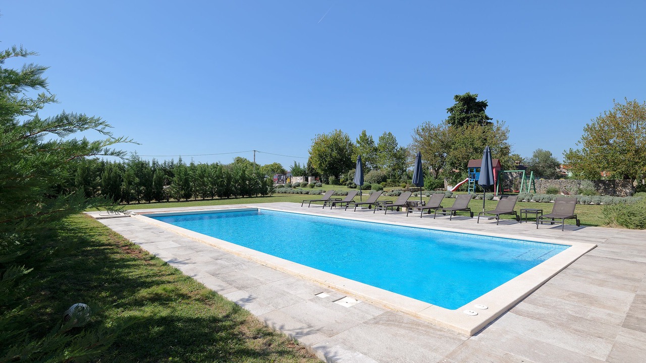 Photo of Outdoor in Cabrunici