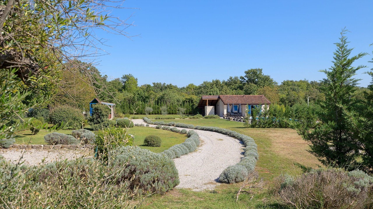 Photo of Outdoor in Cabrunici