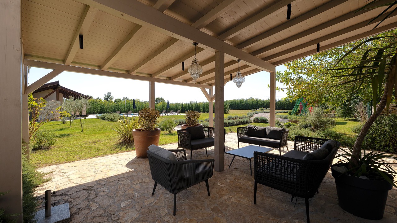 Photo of Patio Balcony in Cabrunici
