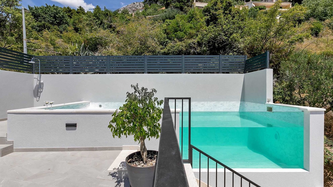 Photo of Outdoor in Brela